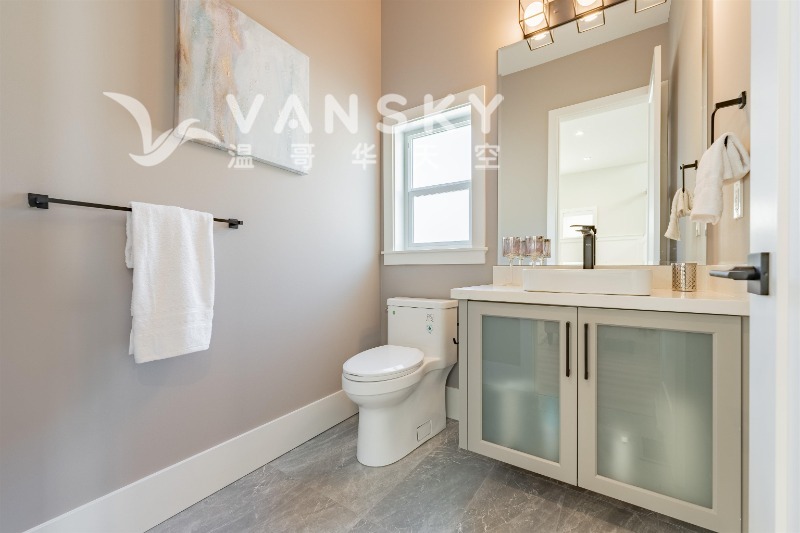 250617193754_1st floor bathroom.jpeg